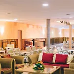 Hotel Grand Muthu Golf Plaza &