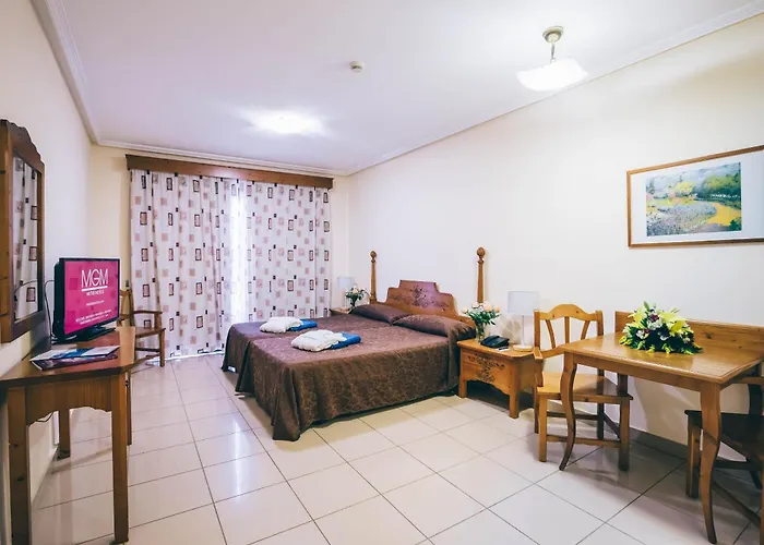 Grand Muthu Golf Plaza & Σαν Μιγκέλ ντε Αμπόνα