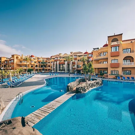 Grand Muthu Golf Plaza & Отель