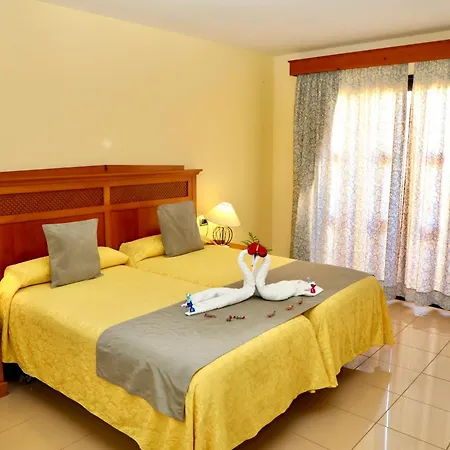 Отель Grand Muthu Golf Plaza & 5*