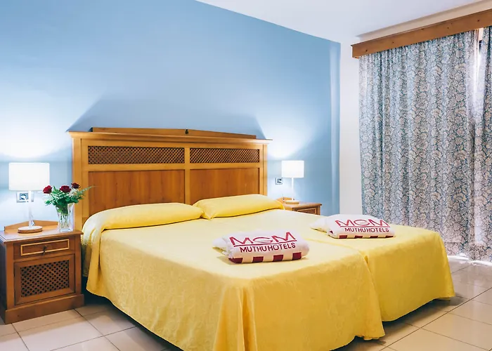 Grand Muthu Golf Plaza & Ξενοδοχείο Σαν Μιγκέλ ντε Αμπόνα