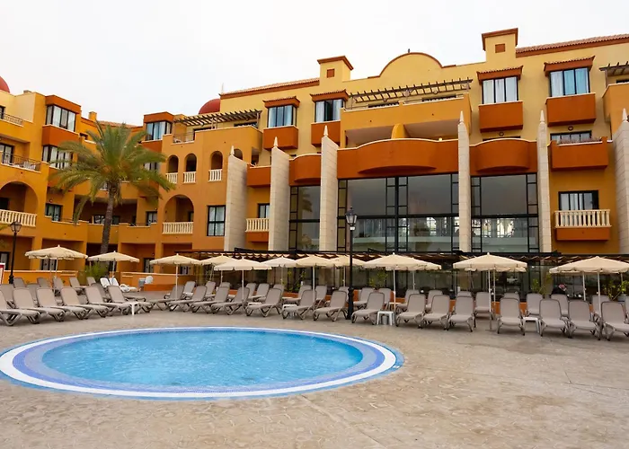 Отель Grand Muthu Golf Plaza &