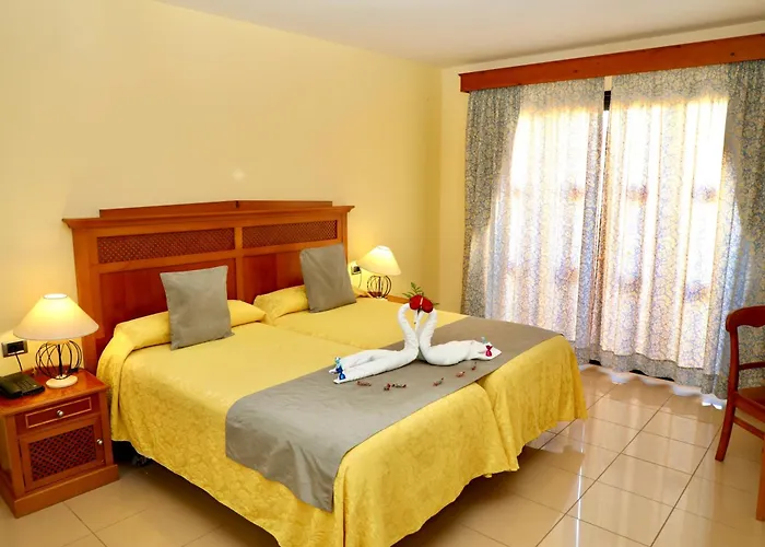 Отель Grand Muthu Golf Plaza & 5*
