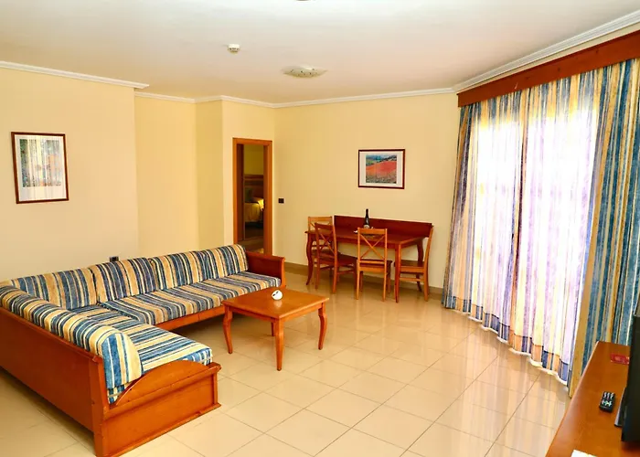 Grand Muthu Golf Plaza & Сан Мигель