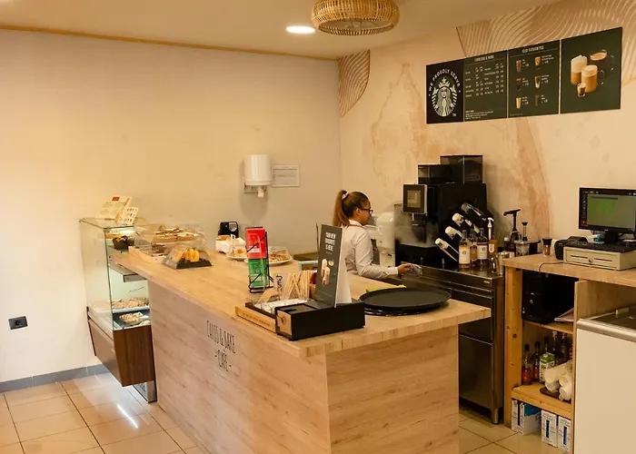 Grand Muthu Golf Plaza & Отель