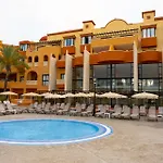 Hotel Grand Muthu Golf Plaza &