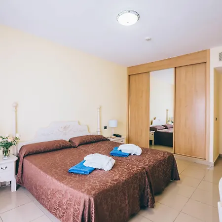 Hotel Grand Muthu Golf Plaza &