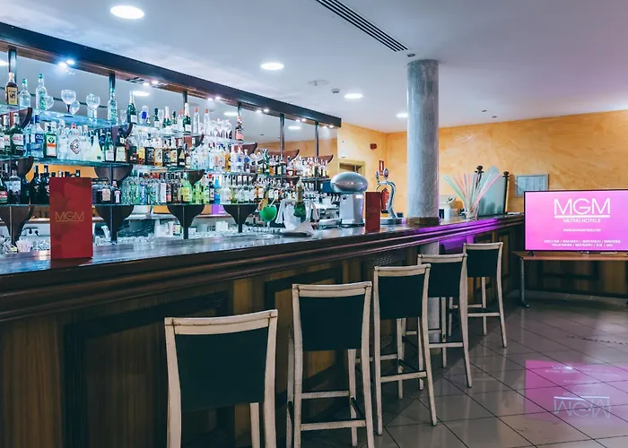Grand Muthu Golf Plaza & Hotell